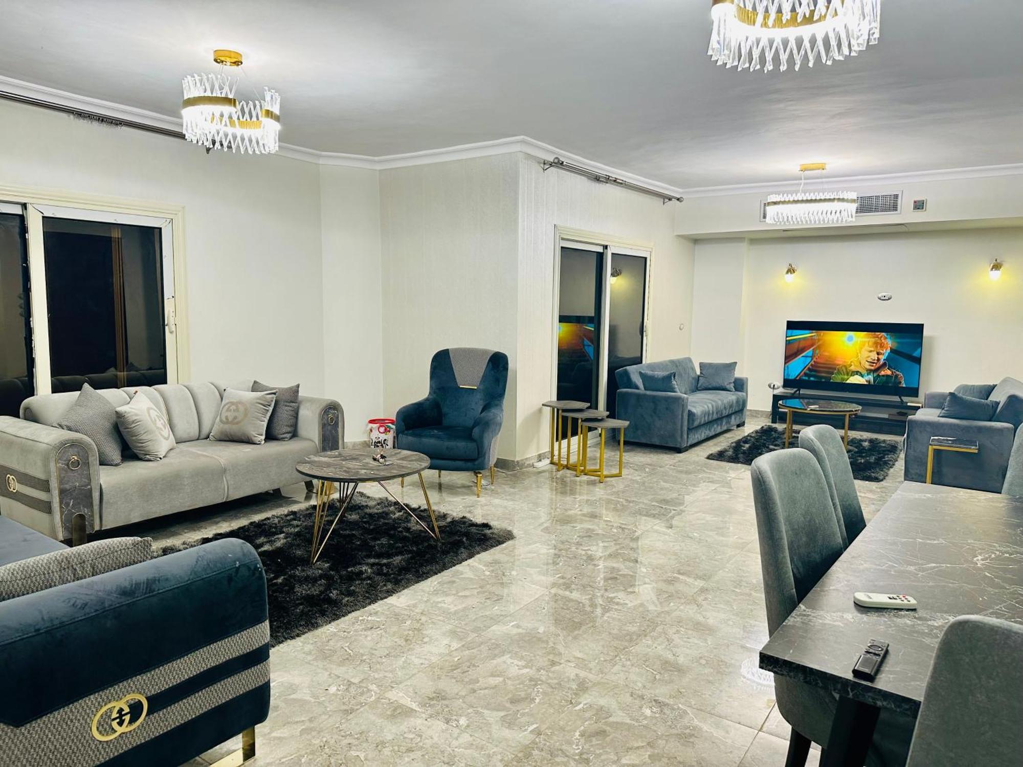 Modern Comfy Flat * Cairo